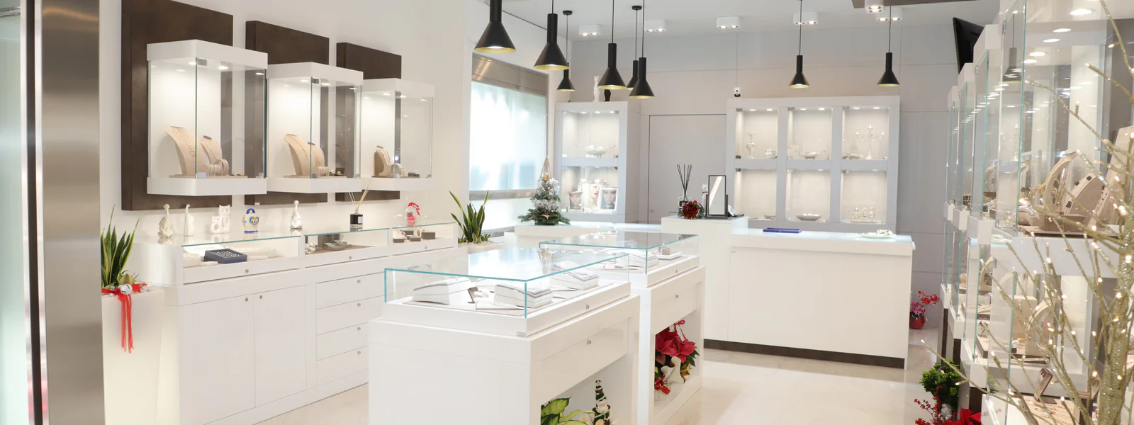 L'Eleganza Preziosa del Vostro Tempo